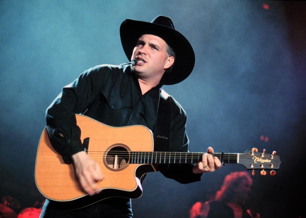 1994: ‘The Red Strokes’ by Garth Brooks